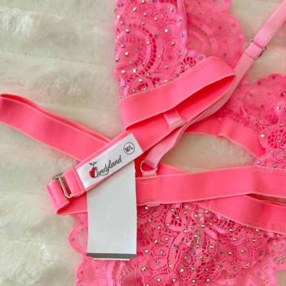 CandyLand | NWT Pink Crystal Lace Bracelet Set - Picture 6 of 6